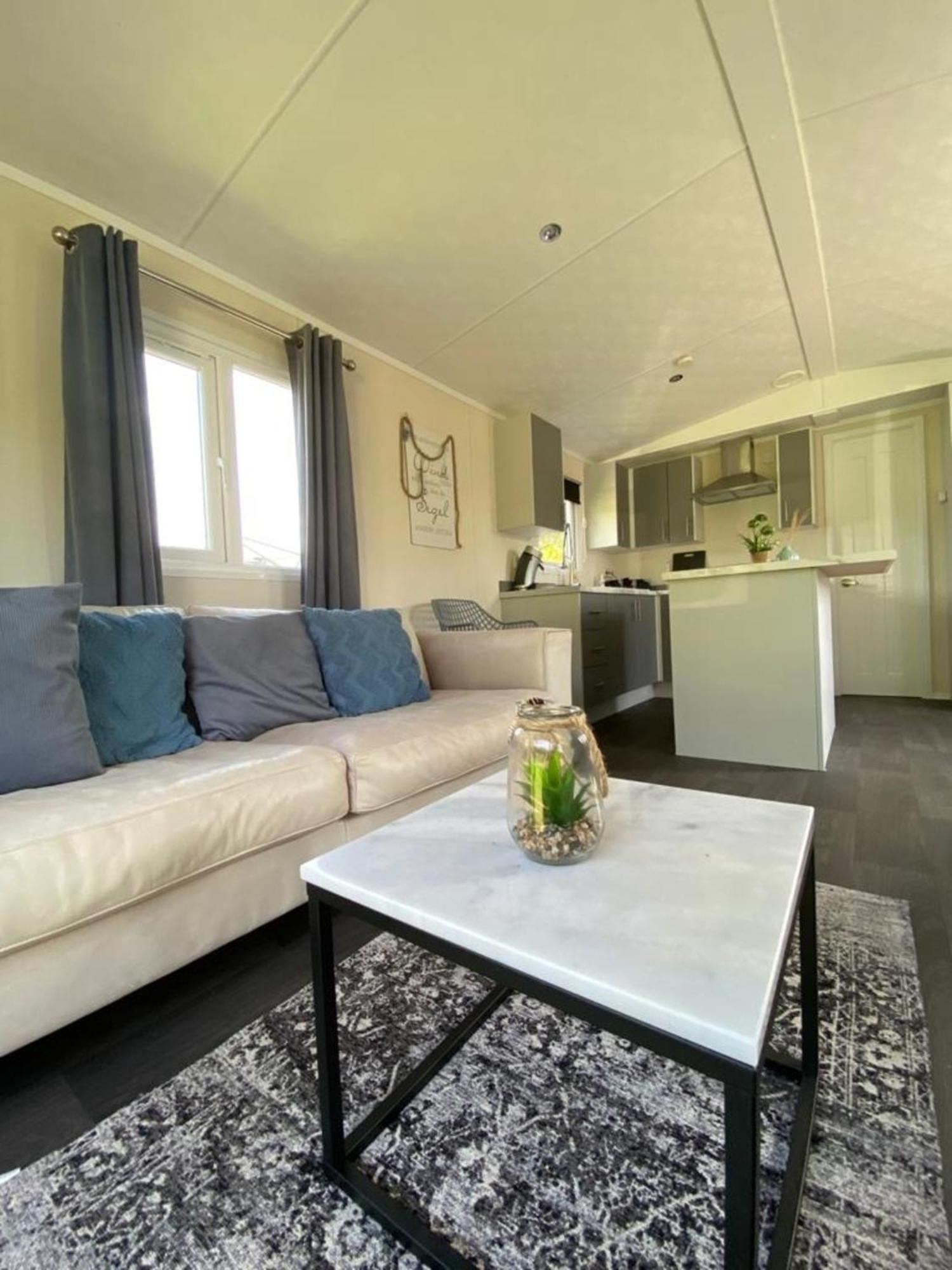 Natur Pur, O4 Neues Ferienhaus Natureingebunden, Familien- Und Hundefreundlich Eingezaeunt Callantsoog Exterior photo