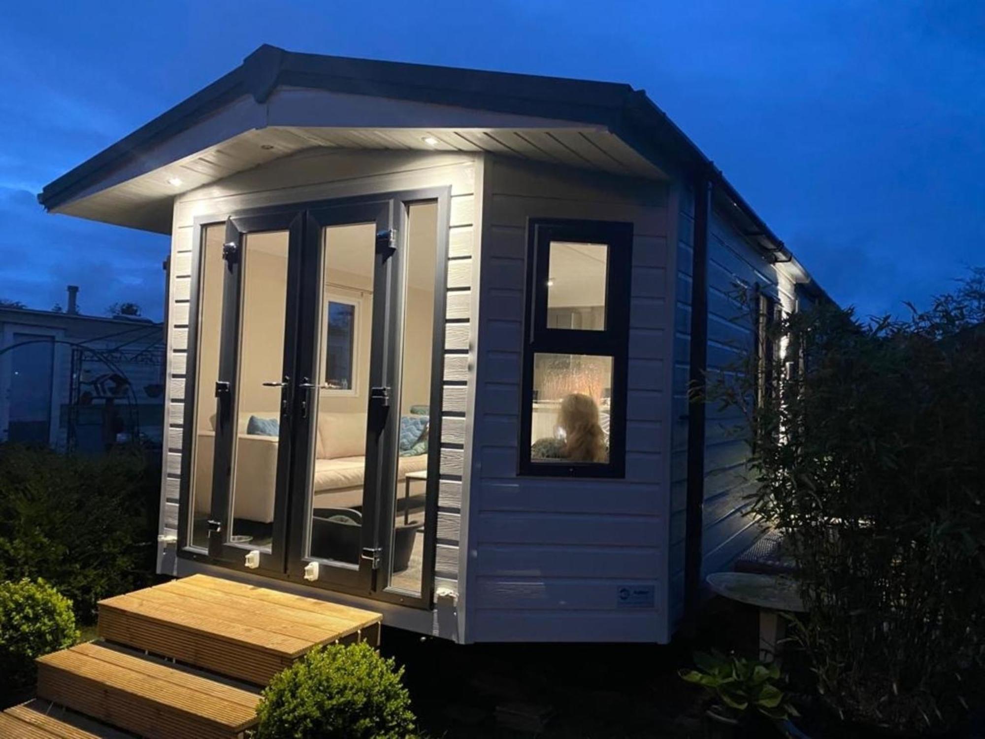 Natur Pur, O4 Neues Ferienhaus Natureingebunden, Familien- Und Hundefreundlich Eingezaeunt Callantsoog Exterior photo
